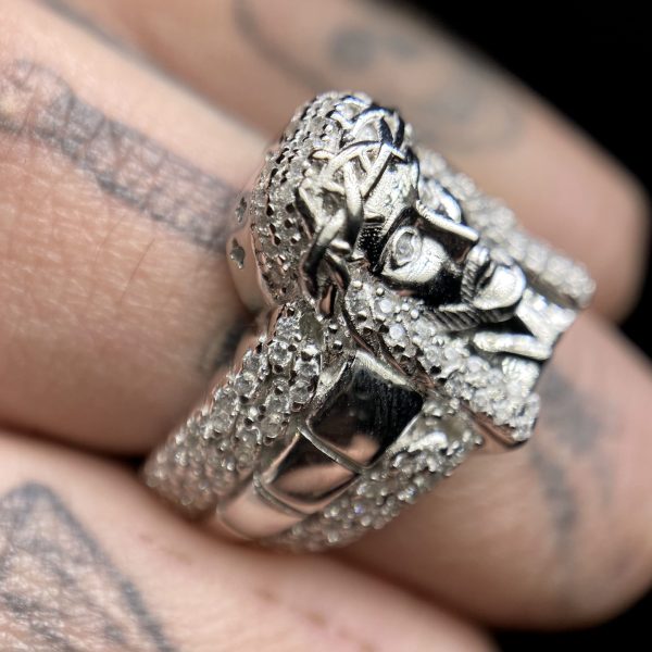 anillojesusoroblanco