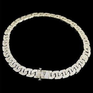 Cadena Gucci Baguette 18k