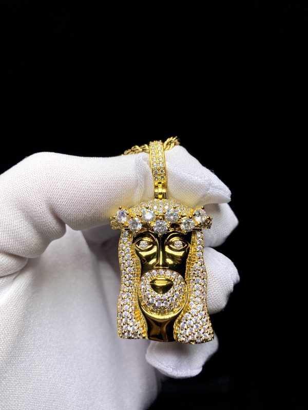 Medalla Jesús Corona Diamond 18k